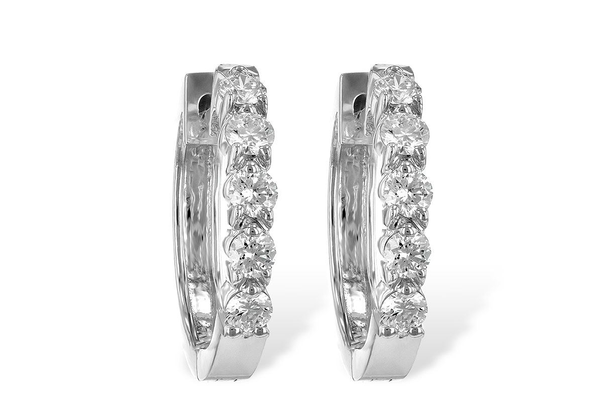 C186-12375: EARRINGS .50 TW