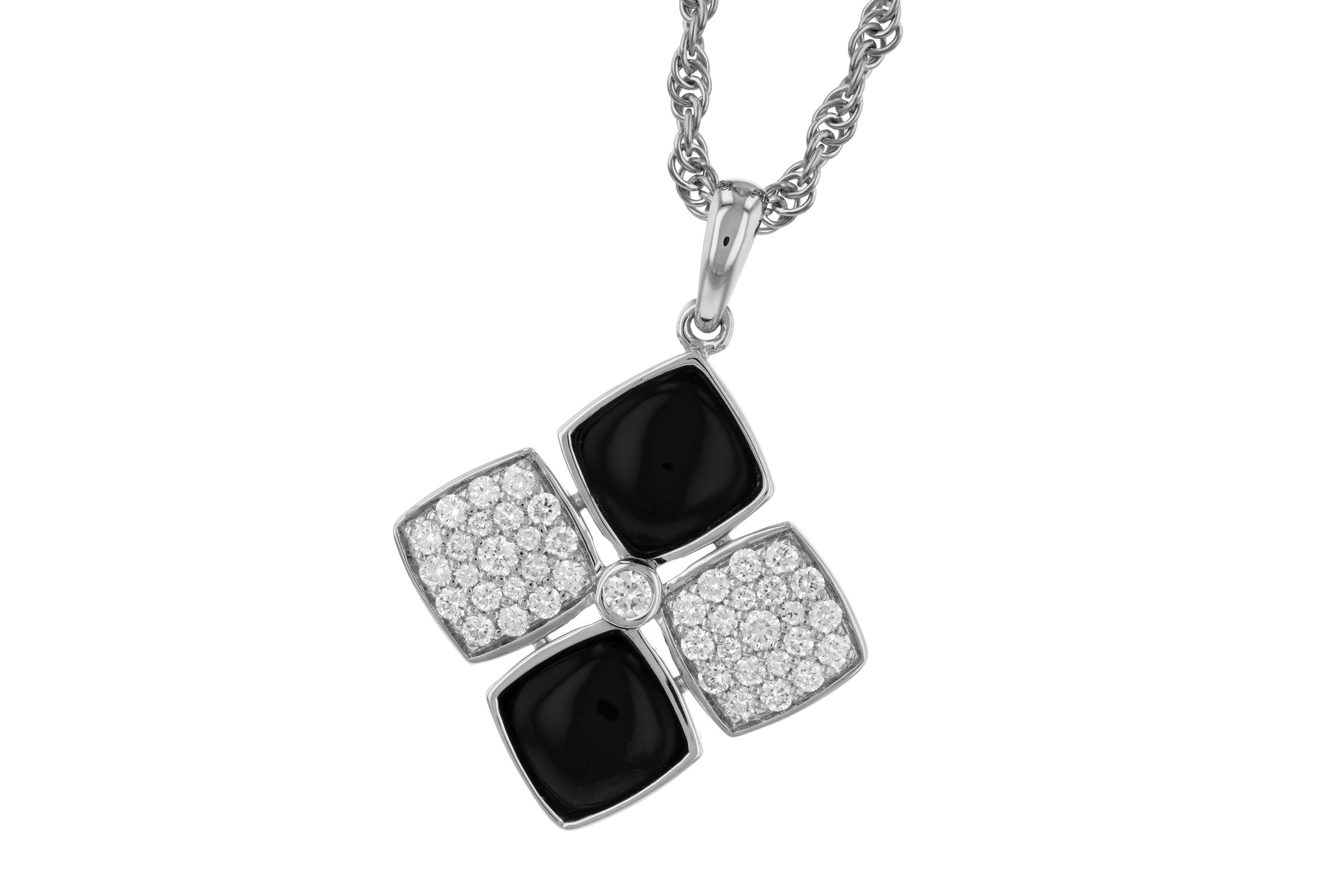 C276-10620: NECKLACE 1.23 TW ONYX 1.50 TGW