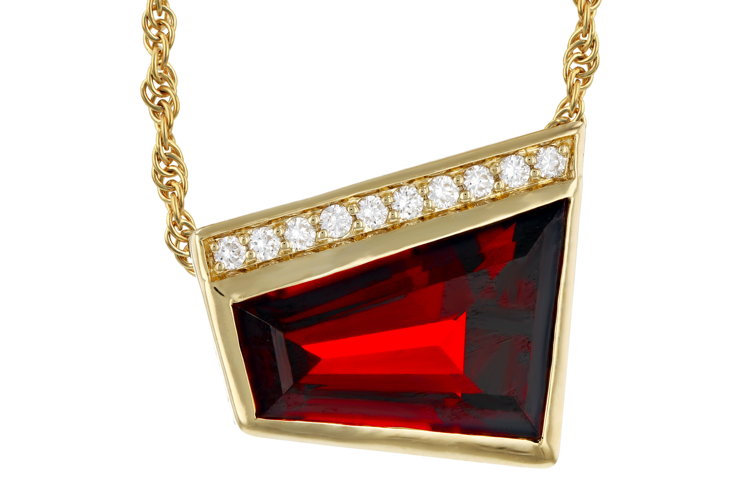 D276-11511: NECKLACE 3.92 GARNET 4.00 TGW