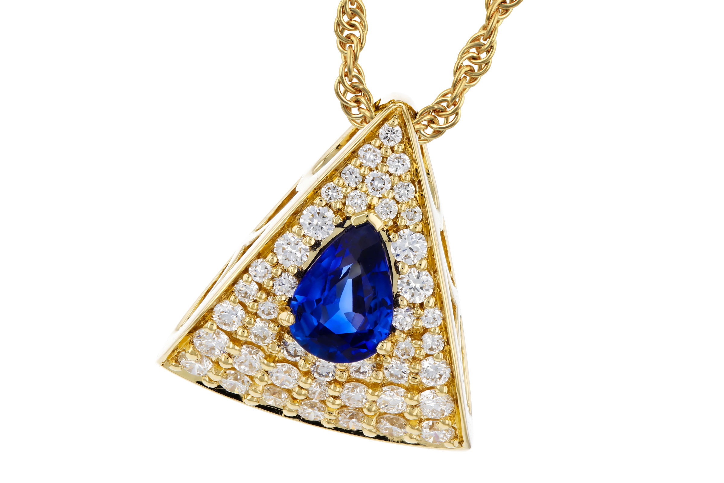 F276-11529: NECKLACE .51 SAPPHIRE .85 TGW (6x4MM SA)