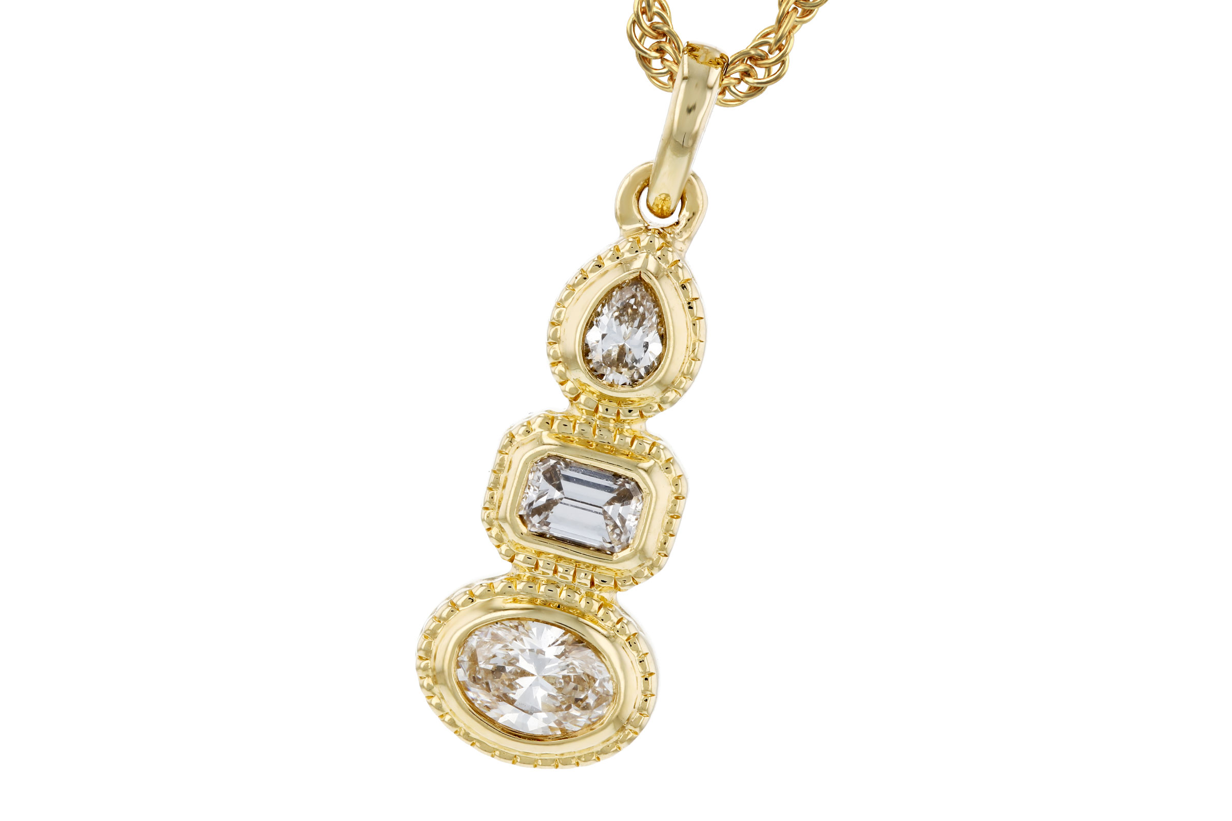 F276-11538: NECKLACE .34 TW FANCY CUT DIAMONDS