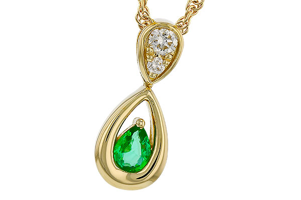 K275-22411: NECKLACE .10 EMERALD .16 TGW (4x3 EMER)