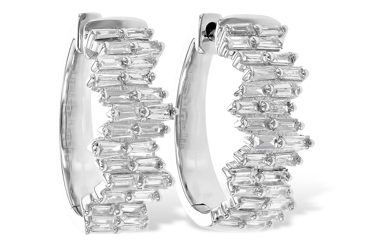 M190-68801: EARR .70 TW BAGUETTE DIAS
